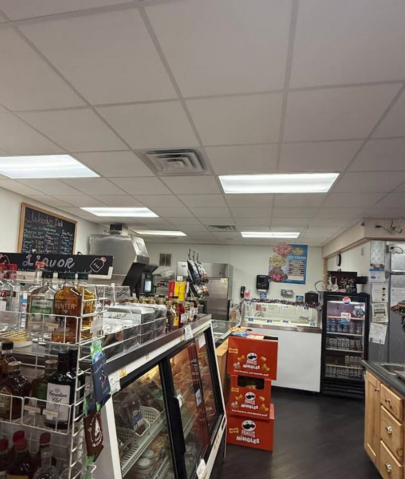 Woodys Outpost (Schaves Tourist Court, Grants Modern Tourist Court) - Woodys (newer photo)